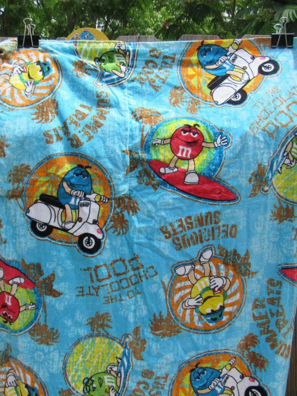 NWT 2013 M&M's World Towel Bag / 2-in-1 Beach Towel transform to Drawstring Tote